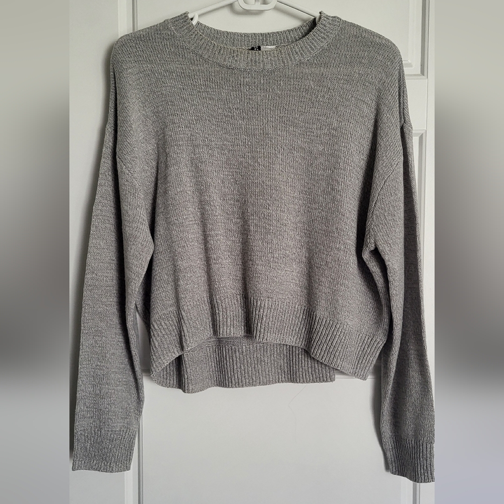 H&M Light Gray Women's Crew Neck Sweater